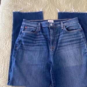 In excellent condition Hudson NOA washable very comfortable jeans